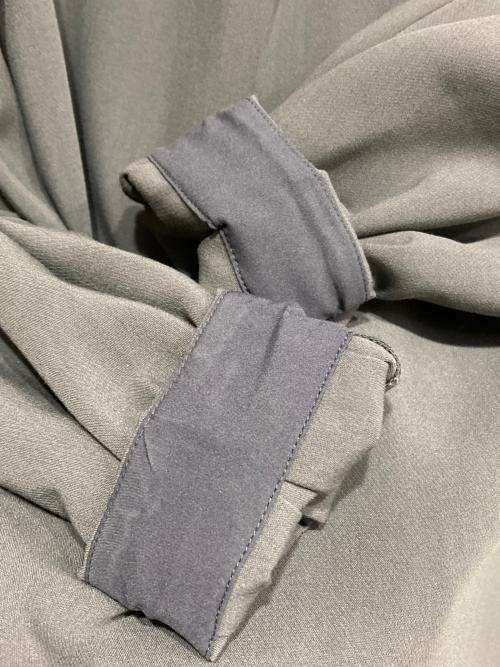 PLST（プラステ）PLST (プラステ) ブラウスパンツセットアップ グレー サイズ:Lの古着・服飾アイテム