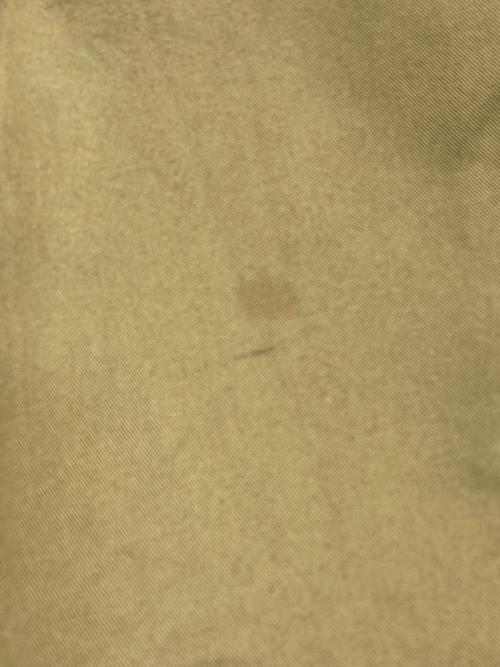 UNIVERSAL PRODUCTS.（ユニバーサルプロダクツ）UNIVERSAL PRODUCTS. (ユニバーサルプロダクツ) COTTON 1TUCK TROUSERS カーキ サイズ:2の古着・服飾アイテム