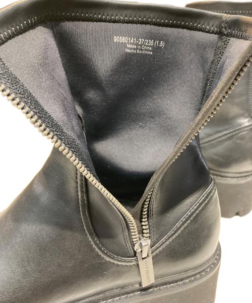 CHARLES & KEITH（チャールズアンドキース）CHARLES & KEITH (チャールズアンドキース) サイドジップブーツ ブラック サイズ:37の古着・服飾アイテム