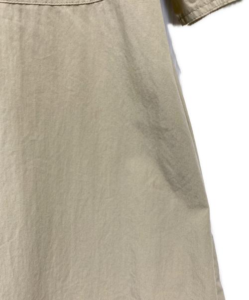 UNITED ARROWS（ユナイテッドアローズ）UNITED ARROWS (ユナイテッドアローズ) オープン バックリボン ワンピース カーキ サイズ:36の古着・服飾アイテム