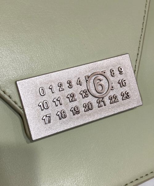 MM6 Maison Margiela（エムエムシックスメゾンマルジェラ）MM6 Maison Margiela (エムエムシックスメゾンマルジェラ) ニューメリック-ショルダーバッグ シルバー×グリーンの古着・服飾アイテム