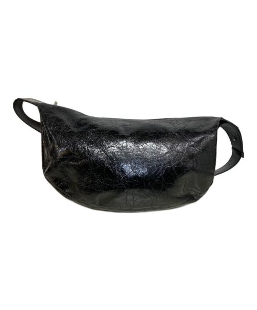 Ameri（アメリ）AMERI (アメリ) cracked leather body bag ブラックの古着・服飾アイテム