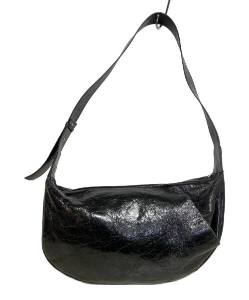 Ameri（アメリ）AMERI (アメリ) cracked leather body bag ブラックの古着・服飾アイテム