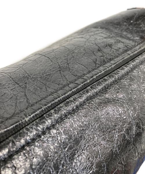 Ameri（アメリ）AMERI (アメリ) cracked leather body bag ブラックの古着・服飾アイテム