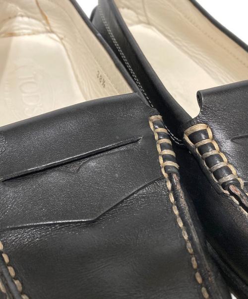 TOD'S（トッズ）TOD'S (トッズ) ドライビングシューズ ブラック サイズ:38 1/2の古着・服飾アイテム
