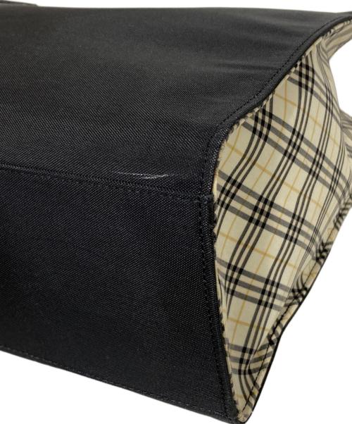 BLUE LABEL CRESTBRIDGE（ブルーレーベルクレストブリッジ）BLUE LABEL CRESTBRIDGE (ブルーレーベルクレストブリッジ) ハンドバッグ ブラック×アイボリーの古着・服飾アイテム