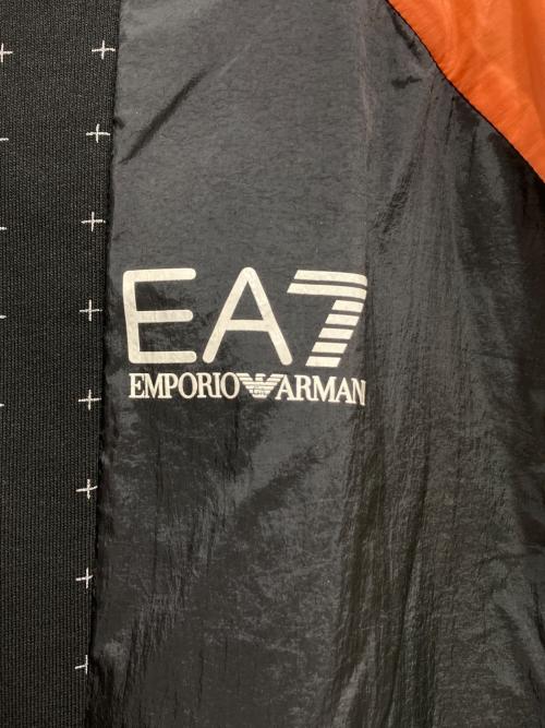 EA7（イーエーセブン）EA7 (イーエーセブン) ジップアップジャケット ブラック×オレンジ サイズ:Mの古着・服飾アイテム