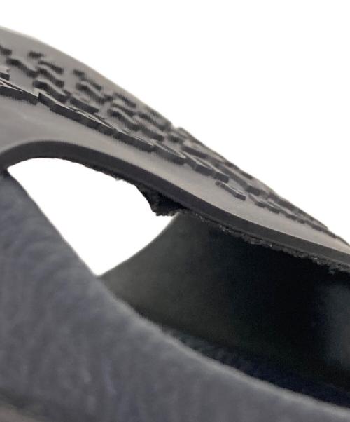 Maison Margiela（メゾンマルジェラ）Maison Margiela (メゾンマルジェラ) カレンダーロゴスライドサンダル ネイビー サイズ:43の古着・服飾アイテム