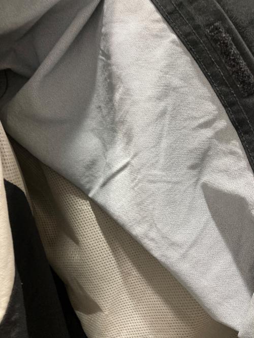 NIKE（ナイキ）NIKE (ナイキ) ジップアップジャケット グレー×ブラック サイズ:Lの古着・服飾アイテム