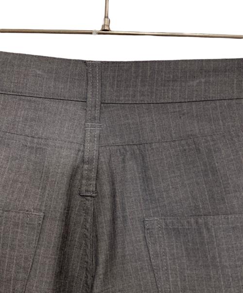 HIROKI TSUZUKI（ヒロキツズキ）HIROKI TSUZUKI (ヒロキツズキ) STRIPE BAGGY SHORTS グレー サイズ:Fの古着・服飾アイテム