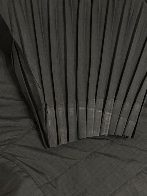 HOMME PLISSE ISSEY MIYAKE（オム プリッセ イッセイ ミヤケ）HOMME PLISSE ISSEY MIYAKE (オム プリッセ イッセイ ミヤケ) プリーツジョガーパンツ ブラック サイズ:2の古着・服飾アイテム