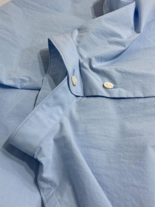 HOMME PLISSE ISSEY MIYAKE（オム プリッセ イッセイ ミヤケ）HOMME PLISSE ISSEY MIYAKE (オム プリッセ イッセイ ミヤケ) STREAMLINE SHIRT ブルー サイズ:3の古着・服飾アイテム