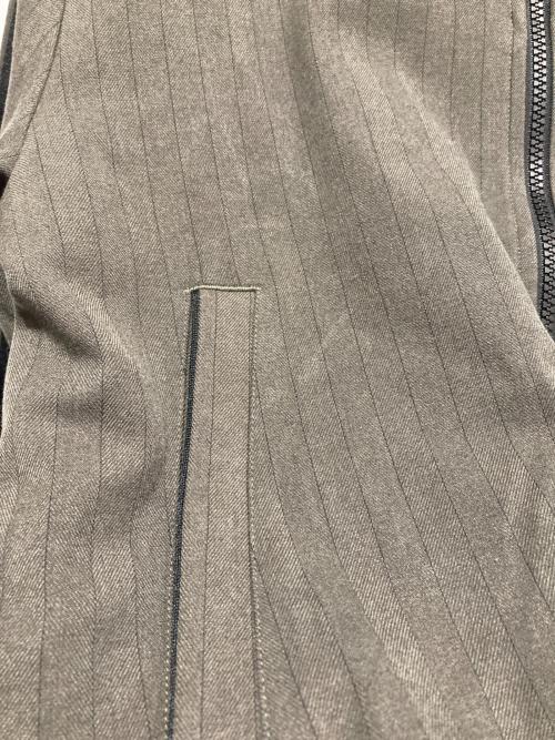 adidas（アディダス）adidas (アディダス) W TAILORED TT ブラック×カーキ サイズ:XLの古着・服飾アイテム