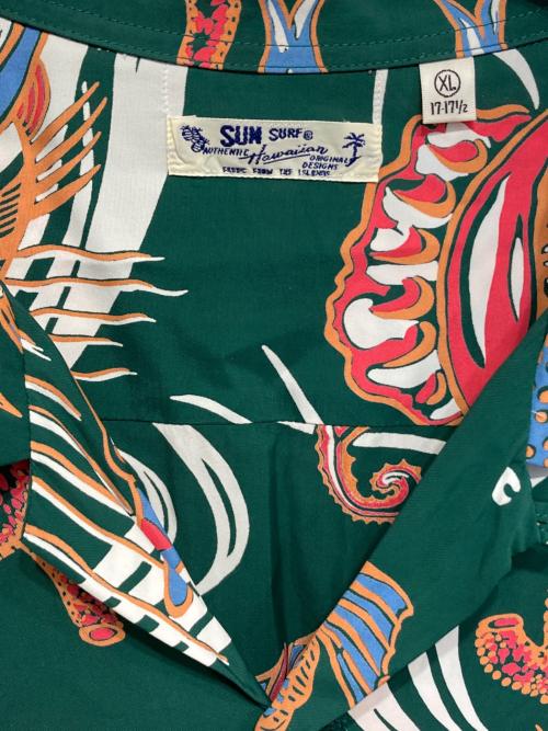 Sun Surf（サンサーフ）Sun Surf (サンサーフ) MAUNA KEA GALLERIES (マウナケアギャラリーズ) 別注アロハシャツLS レッド×グリーン サイズ:XLの古着・服飾アイテム