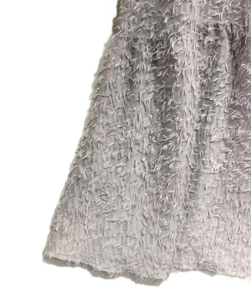 FRAY ID（フレイ アイディー）FRAY ID (フレイ アイディー) フリンジジャガードティアードワンピース グレーの古着・服飾アイテム
