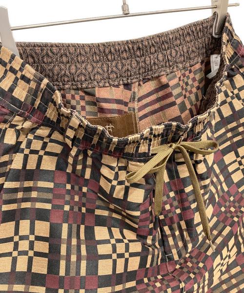 WHITE MOUNTAINEERING（ホワイトマウンテ二アニング）WHITE MOUNTAINEERING (ホワイトマウンテ二アニング) 3D CHECK JACQUARD SAROUEL SHORT PANTS ブラウン サイズ:1の古着・服飾アイテム