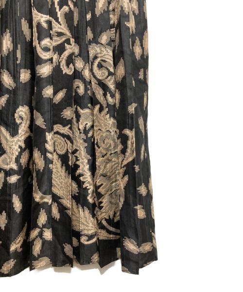 HaaT（ハート）HaaT (ハート) 総柄シルクストレッチスカート ベージュ×ブラック サイズ:2の古着・服飾アイテム