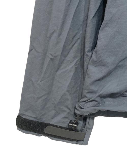 ARC'TERYX（アークテリクス）ARC'TERYX (アークテリクス) ナイロンマウンテンパーカー グレー サイズ:Sの古着・服飾アイテム
