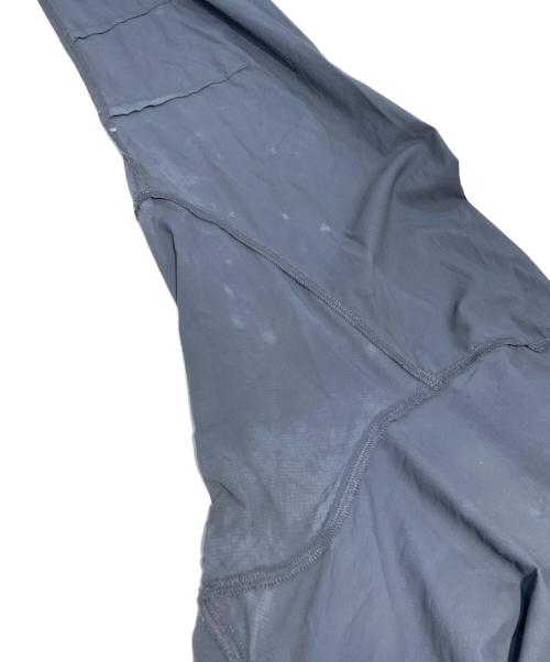 ARC'TERYX（アークテリクス）ARC'TERYX (アークテリクス) ナイロンマウンテンパーカー グレー サイズ:Sの古着・服飾アイテム