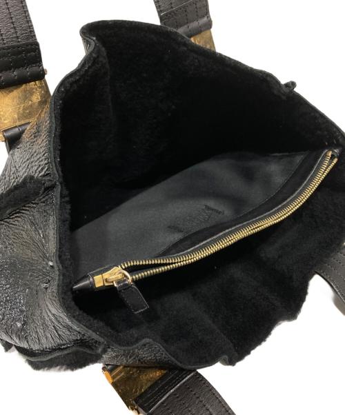 GIANNI VERSACE（ジャンニ・ヴェルサーチ）GIANNI VERSACE (ジャンニ・ヴェルサーチ) レザーコンビハンドバッグ ゴールド×ブラックの古着・服飾アイテム