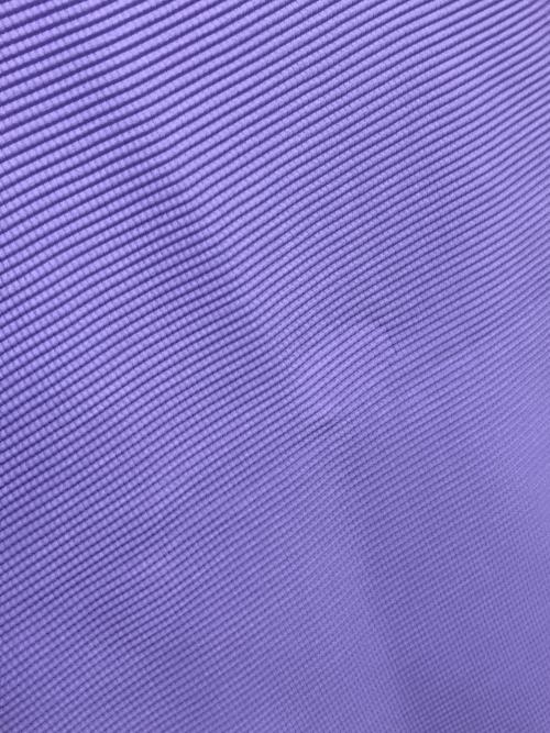 me ISSEY MIYAKE（ミーイッセイ ミヤケ）me ISSEY MIYAKE (ミーイッセイ ミヤケ) STRETCH PLEATS 4 パープル サイズ:-の古着・服飾アイテム