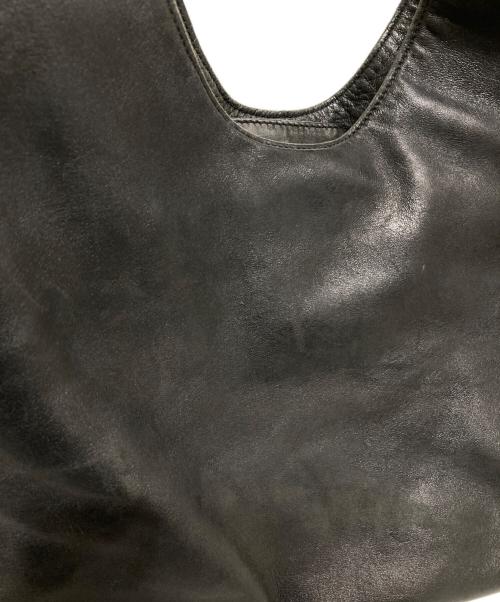 PRADA（プラダ）PRADA (プラダ) ワンショルダーバッグ ブラックの古着・服飾アイテム