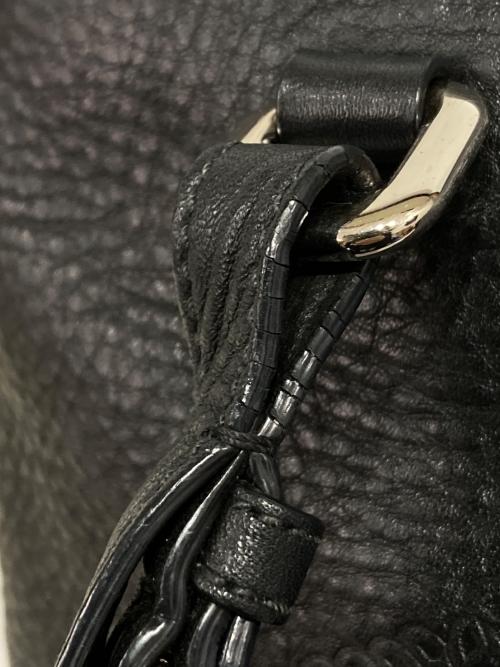 PRADA（プラダ）PRADA (プラダ) レザーロゴハンドバッグ ブラックの古着・服飾アイテム