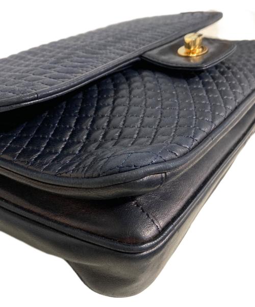 BALLY（バリー）BALLY (バリー) キルティングチェーンショルダーバッグ ゴールド×ネイビーの古着・服飾アイテム