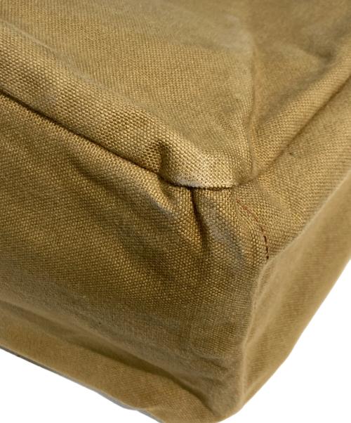 QUALITY GUNSLIPS（クオリティーガンスリップス）QUALITY GUNSLIPS (クオリティーガンスリップス) キャンバスレザートートバッグ ベージュ サイズ:-の古着・服飾アイテム