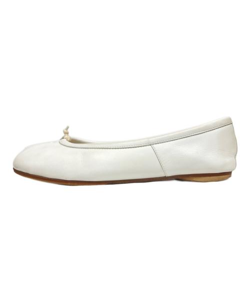 Maison Margiela（メゾンマルジェラ）Maison Margiela (メゾンマルジェラ) TABI-バレエシューズ ホワイト サイズ:35の古着・服飾アイテム