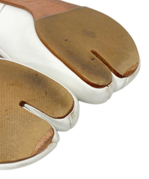 Maison Margiela（メゾンマルジェラ）Maison Margiela (メゾンマルジェラ) TABI-バレエシューズ ホワイト サイズ:35の古着・服飾アイテム