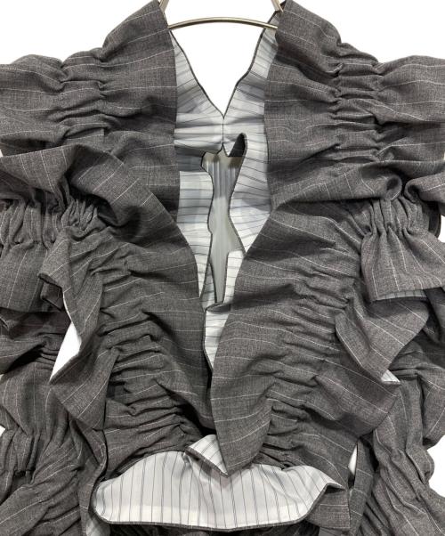 HOUGA（ホウガ）HOUGA (ホウガ) jimmy frill vest グレー サイズ:-の古着・服飾アイテム