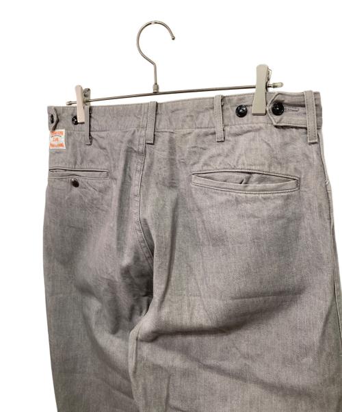 LEE（リー）LEE (リー) JOURNAL STANDARD (ジャーナルスタンダード) FRISKO JEENS グレー サイズ:Mの古着・服飾アイテム