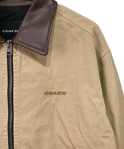 COACH（コーチ）COACH (コーチ) 襟レザーツイルワークジャケット ベージュ サイズ:Mの古着・服飾アイテム