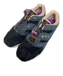 SAUCONY（サッカニー）の古着「COURAGEOUS」｜ブラック