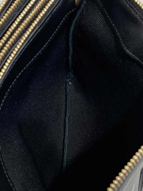 CELINE（セリーヌ）CELINE (セリーヌ) トリオラージレザーショルダーバッグ ブラックの古着・服飾アイテム