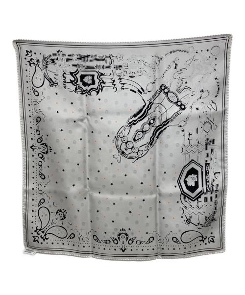 HERMES（エルメス）HERMES (エルメス) カレ55　BRIDES ET DESTIN BAND 馬勒と運命 ホワイトの古着・服飾アイテム