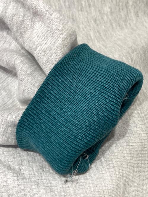 Champion REVERSE WEAVE（チャンピオン リバース ウィーブ）Champion REVERSE WEAVE (チャンピオン リバース ウィーブ) 90’sロゴスウェット グレー サイズ:X-LARGEの古着・服飾アイテム