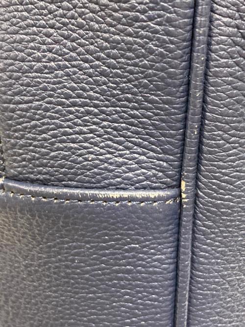 BARNEYS NEWYORK（バーニーズ・ニューヨーク）BARNEYS NEWYORK (バーニーズ・ニューヨーク) レザーリュック ネイビーの古着・服飾アイテム