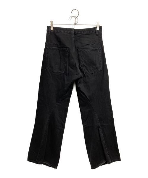 NVRFRGT（ネヴァーフォーゲット）NVRFRGT (ネヴァーフォーゲット) 3D TWISTED WIDE LEG JEANS グレー サイズ:1の古着・服飾アイテム