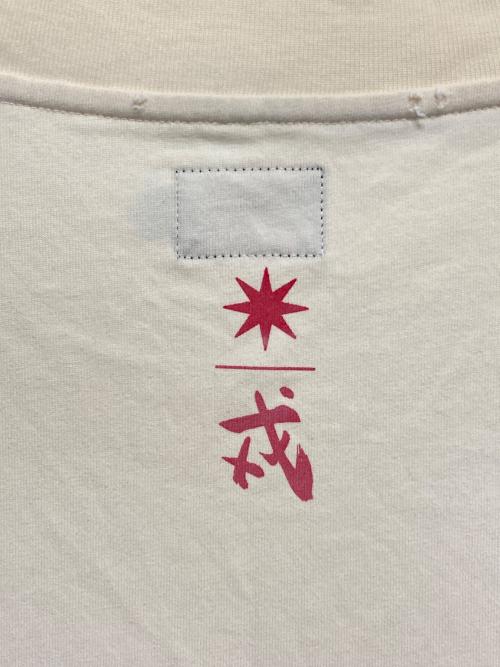 EVISU（エヴィス）EVISU (エヴィス) GDC (ジーディーシー) DIRTY WASHED LOGO TEE ベージュ サイズ:Lの古着・服飾アイテム