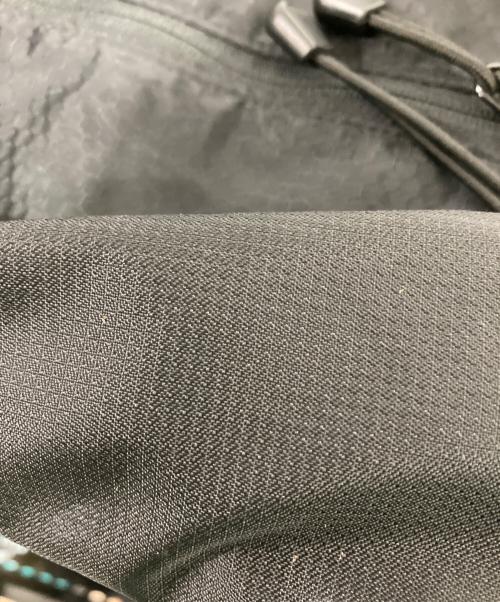 Columbia（コロンビア）Columbia (コロンビア) イーティーオーピーク 22L バックパック ブラックの古着・服飾アイテム