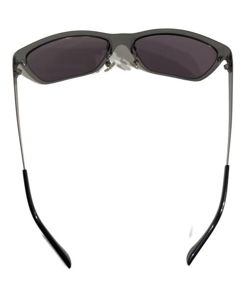 VIKTOR&ROLF（ヴィクター＆ロルフ）VIKTOR&ROLF (ヴィクター＆ロルフ) サングラス グレー サイズ:58□16の古着・服飾アイテム