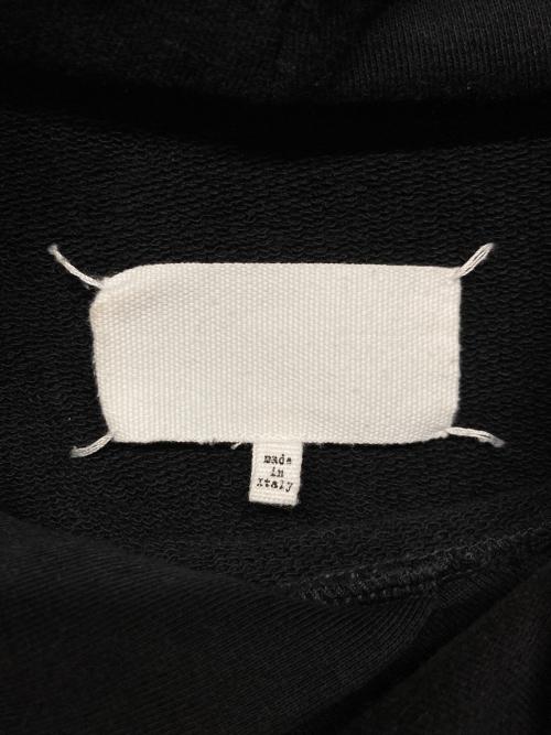Maison Margiela（メゾンマルジェラ）Maison Margiela (メゾンマルジェラ) カレンダーロゴプリントフーディ ブラック サイズ:46の古着・服飾アイテム