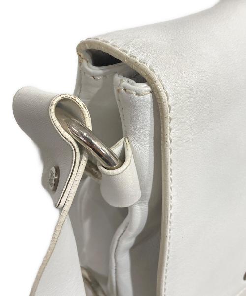 CELINE（セリーヌ）CELINE (セリーヌ) リングデザインショルダーバッグ ホワイトの古着・服飾アイテム
