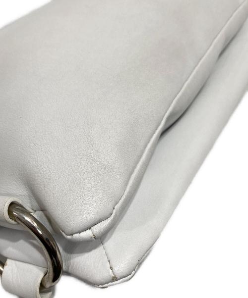 CELINE（セリーヌ）CELINE (セリーヌ) リングデザインショルダーバッグ ホワイトの古着・服飾アイテム