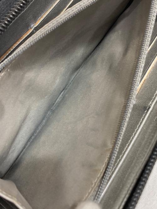 CHANEL（シャネル）CHANEL (シャネル) カメリアラウンドファスナー財布 ブラックの古着・服飾アイテム