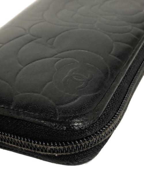 CHANEL（シャネル）CHANEL (シャネル) カメリアラウンドファスナー財布 ブラックの古着・服飾アイテム