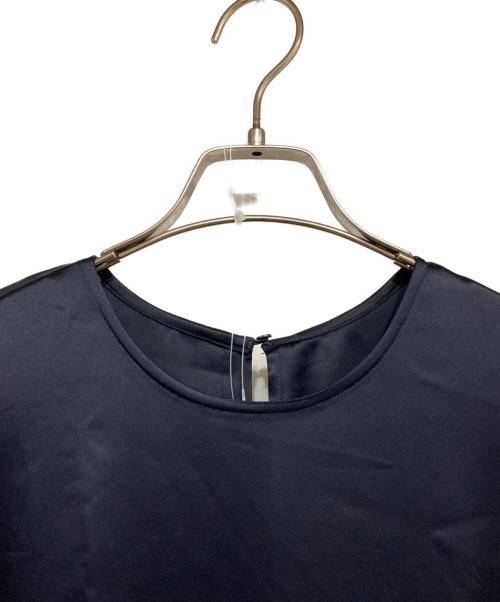 ETRE TOKYO（エトレトウキョウ）ETRE TOKYO (エトレトウキョウ) サテンマキシワンピース ネイビー サイズ:Ｓの古着・服飾アイテム