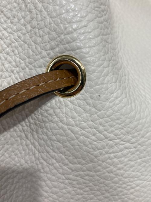 COACH（コーチ）COACH (コーチ) 2WAYバッグ ホワイトの古着・服飾アイテム